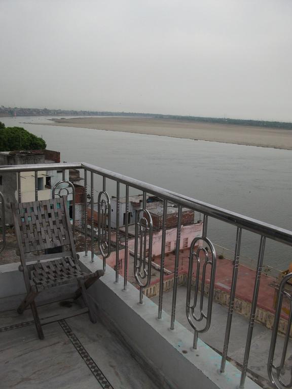 P G On Ganges Varanasi Dış mekan fotoğraf